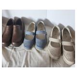 Ladies Shoes, 7.5 W.  (3 pair)