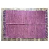 Rag rug in maroon