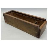 Slide-lid box in sage paint