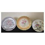 Serving bowl and Decorative Plates
