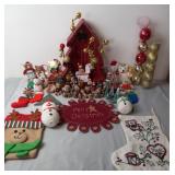 Christmas Ornaments & Decor