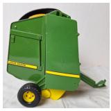 John Deere Die-Cast Round Baler