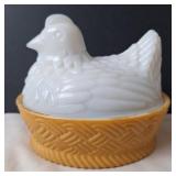 Avon Nesting Hen Covered Soap Dish