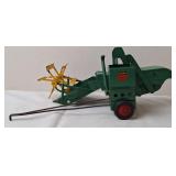 Slik Toy Oliver Grain Master Pull-Type Combine