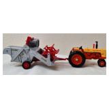 Case 800 Diecast Tractor w/Case "G" Combine