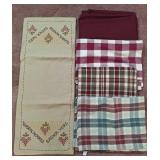 Country Plaid Tablecloths & Table Runner