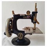 Singer Model 20 Toy Sewing Machine, Antique