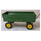 John Deere Flare Box Wagon Toy
