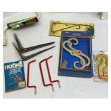 Swivel & Utility Hooks
