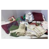 Hand Towels, Mitts, Napkins & Hot Pads