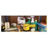 House cleaner, Shell oil & hat