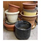 Large Plastic Planters (black is ceramic)