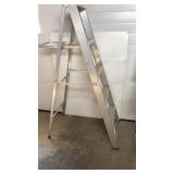 5ft Aluminum Step Ladder