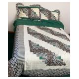 Full Size Bed & Linens (no headboard)