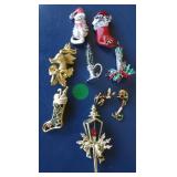 Vtg Christmas Brooches