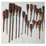Vintage Wood Handle Screwdrivers