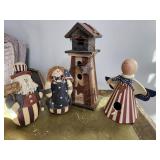 Patriotic decorations, light house & figures