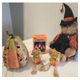 Halloween lights, pumpkin Boyd Bear
