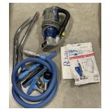(V) Hoover Vacuum and Accessories