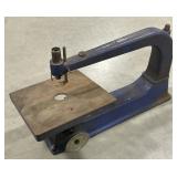 (AL) Sears Table. 28in x 12in x 18in