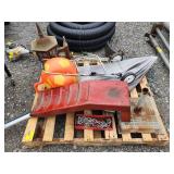 (CH) Pallet Patio Umbrella, Wall Lantern ,