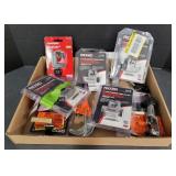 (TT) Lot Includes 3/4" And 1/2" Close Quarters