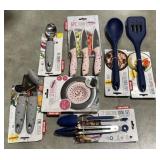 (ZZ) Art Cook Cooking Utensils & Knife Set.