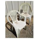 (L) Plastic Outdoor Chairs Group of 4