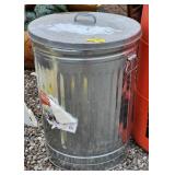 () Behrens Trash Can 31gal