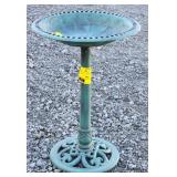 (AJ) Plastic Birdbath Scrollwork Deco 28" Tall