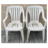 Plastic Lawn ChairsAppr 36x23 in