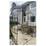 Ornamental Whorl Pattern Metal Garden Arbor