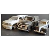 Jada 2000 Chevrolet Suburban 1/24 Scale, UPS