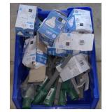 (ZZ) Lot Contains GE LED Dimmable Bulbs Green