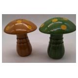 (H) Ceramic S/P mushroom shakers. 5"