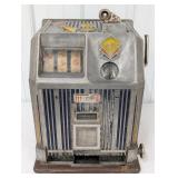 Jennings 5ï¿½ Dutchess 3-Reel Slot Machine