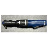 3/8ï¿½ Pneumatic Ratchet Wrench