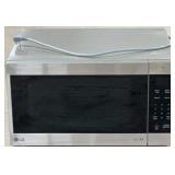 LG 2.0 Cu. Ft. NeoChef Countertop Microwave