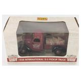 1/24 First Gear 1938 International D-2 Pickup Truc