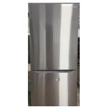 Insignia 18.6 Cu. Ft. Bottom Freezer Refrigerator