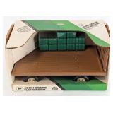 1/16 Ertl John Deere Hay Wagon with Bales of Hay