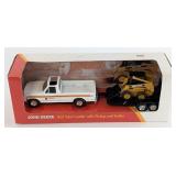 1/32 Ertl John Deere Pickup Truck with 6675 Skid S