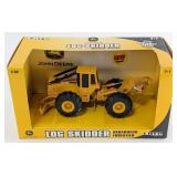 1/32 Ertl John Deere Log Skidder