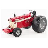 Custom 1/8 Farmall 460 Pulling Tractor
