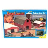 1/64 Ertl Farm Country Deluxe Farm Set Contains 22