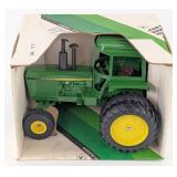 1/16 Ertl John Deere Sound-Gard Tractor w/ Duals (