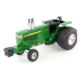 Custom 1/16 John Deere 4960 Pulling Tractor