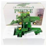 1/16 Ertl John Deere 55 Combine w/ Corn Head Prest