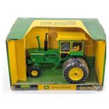 1/16 Ertl John Deere 4320 Tractor w/ Hiniker Cab &