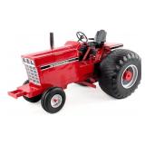 Custom 1/8 International Pulling Tractor